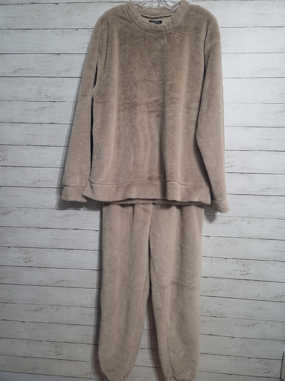BoohooMAN Beige 2pc Soft Set Long Sleeve Jogger Pant Size Large Crew Neck